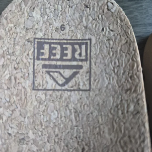 Tan REEF Women's Sandals Neutral Classic Timeless Casual Slip Ons - Picture 3 of 10